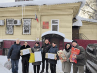 Своих не бросаем!